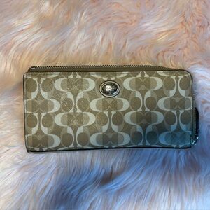 Coach Tan and Cream Wallet